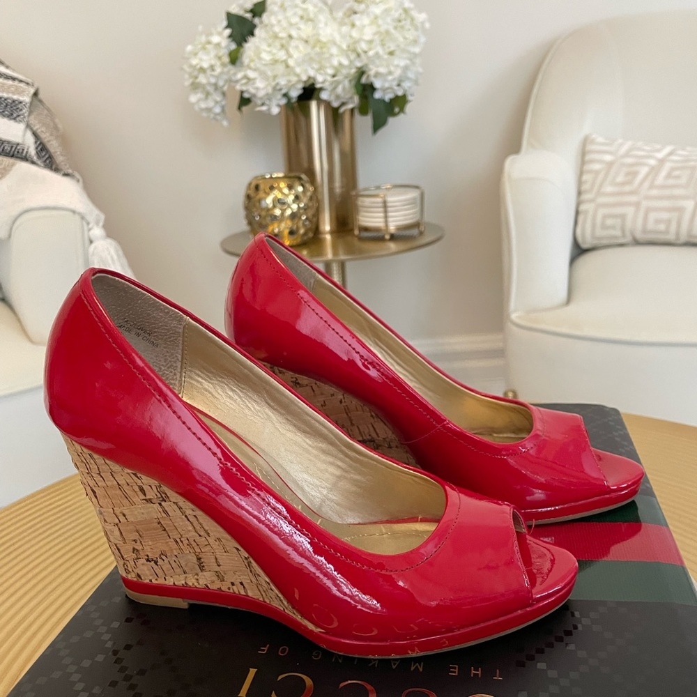 Tahari Red patent wedge shoes in great condition. Only worn inside.